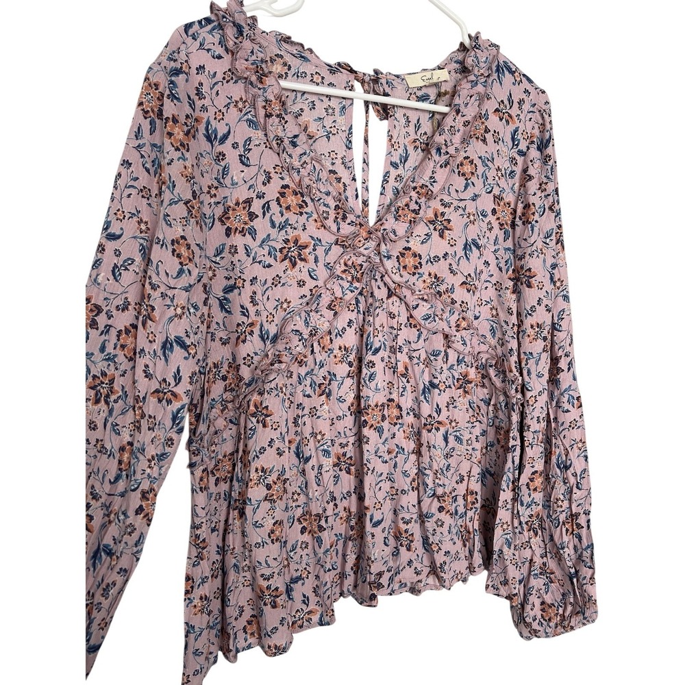 NWT Easel Los Angeles Size Large Floral Ruffle V-Neck Blouse Boho Keyhole Back